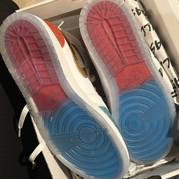 Limited Edition Jordan 1 with lots of Flavor only worn once - Picture 4 of 8